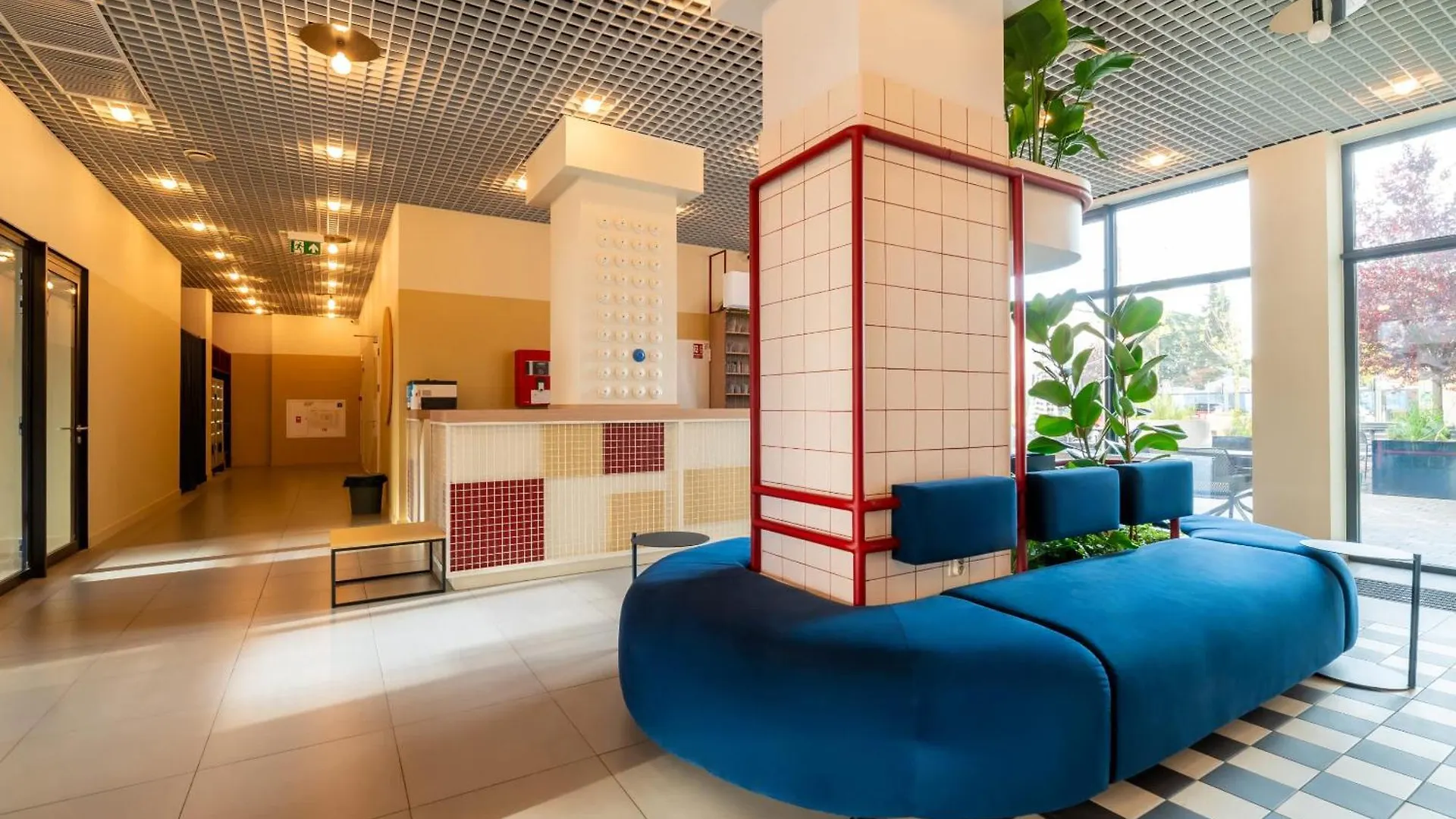 Modern Studios In Wroclaw With Desk For Remote Work And Access To The Gym By Noclegi Renters 0*,